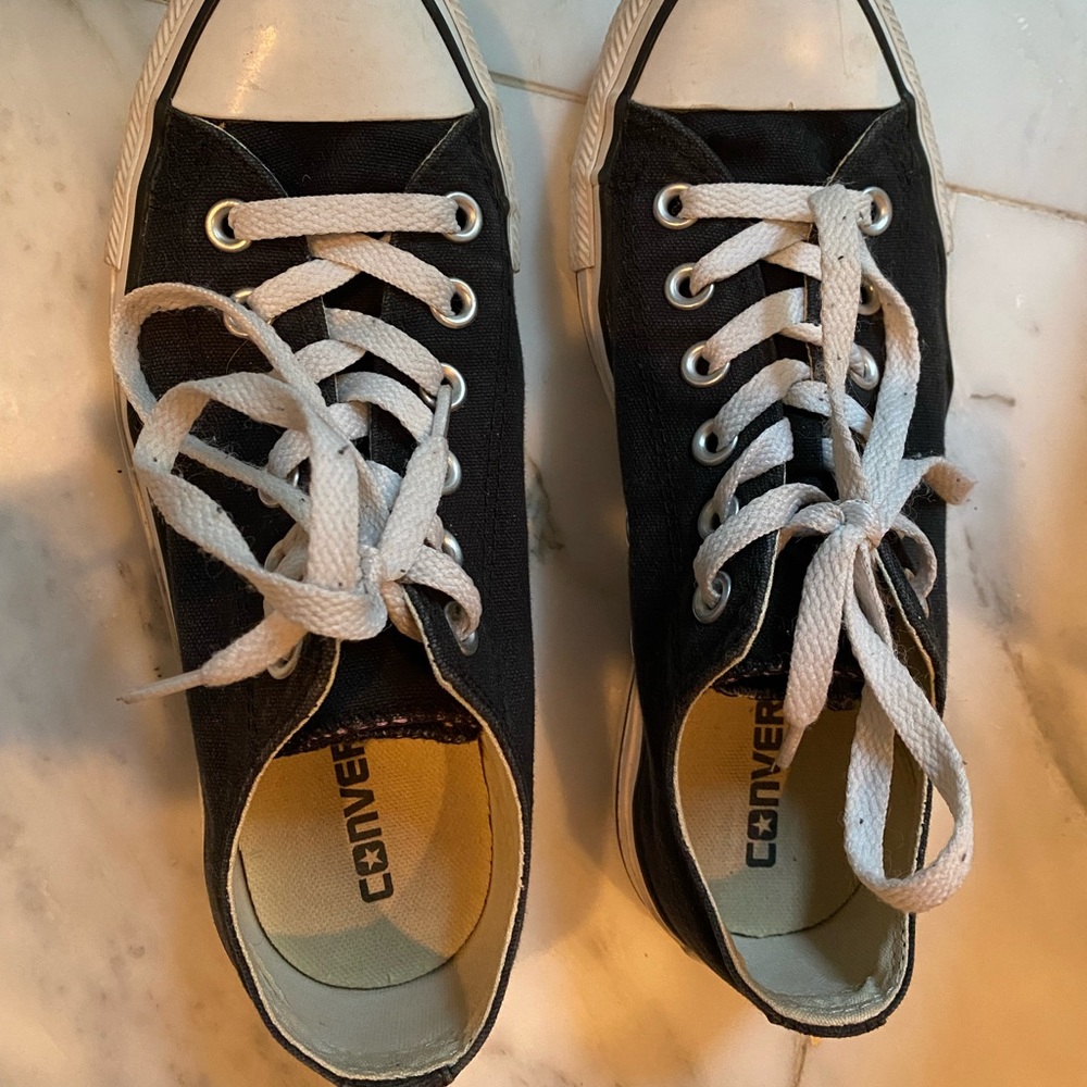 Black converse